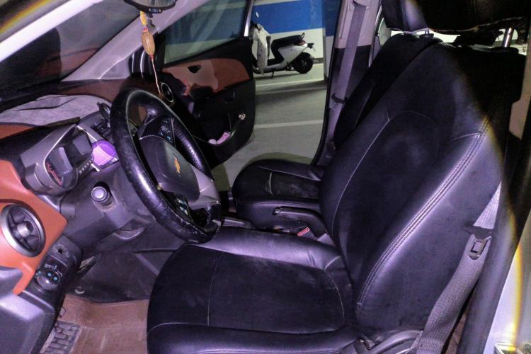 Used Chevrolet Aveo Sonic 2011 Sedan 1.4L Automatic SE