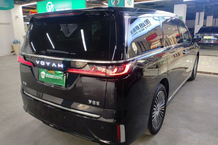 Used VOYAH Dream 2025 PHEV Four-Wheel-Drive Flagship Kunpeng Edition Rear Right 45 Deg