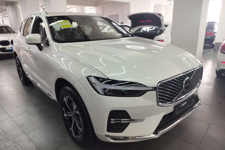 Used Volvo XC60 2026 B5 4x4 Smart Luxury Edition
