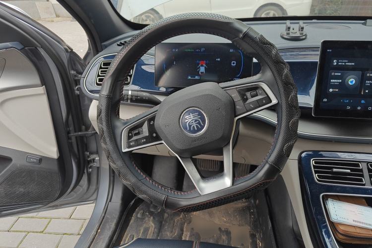 Used BYD Qin PLUS 2023 Champion Edition DM-i 55KM Superior Model Steering Wheel