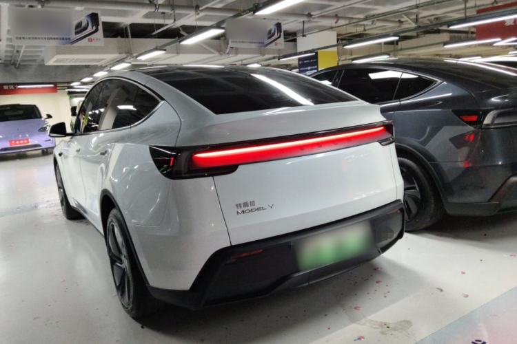 Used Tesla Model Y 2025 Rear-Wheel-Drive Version