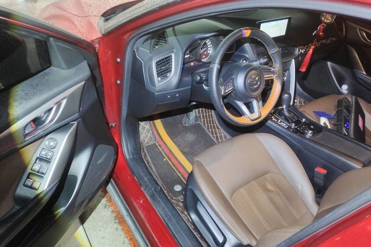 Used Mazda CX-4 2018 2.0L Automatic Two-Wheel Drive Blue Sky Dynamic Version China V Standard
