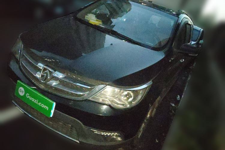 Used Baojun 730 2014 1.5L manual Comfort ESP version 7 seats