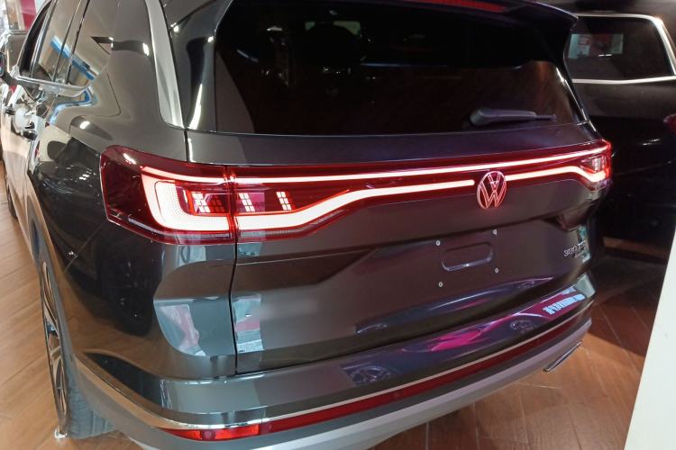 Used Volkswagen Talagon 2024 380TSI All-Wheel Drive Luxury Prestige Pro 6-Seater
