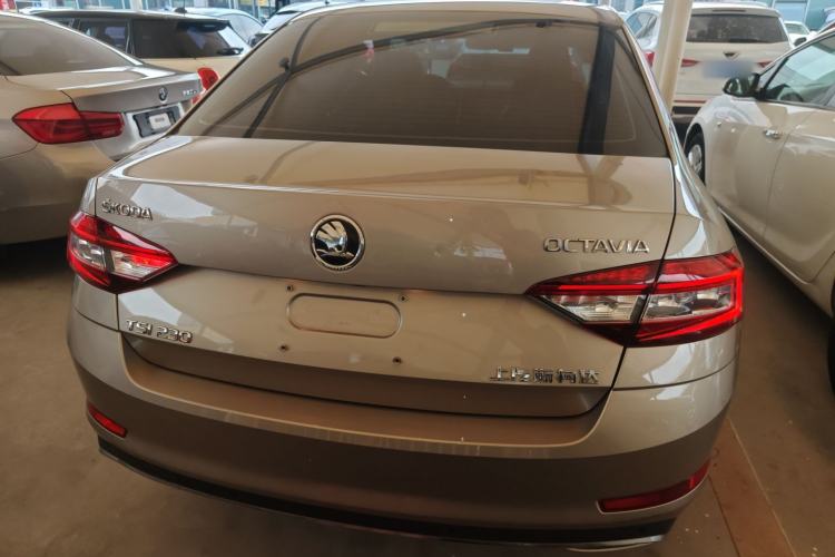 Used Skoda Octavia 2018 TSI230 DSG Luxury Edition