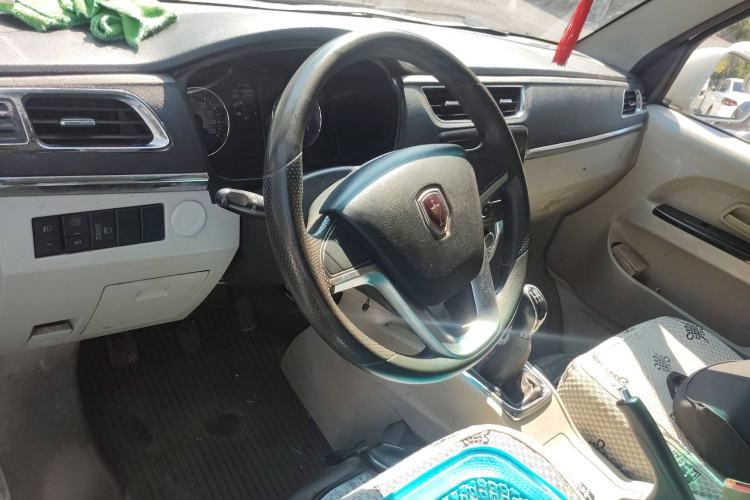 Used Jinbei Hiace X30 2021 1.5L Wealthy Van China VI Standard SWC15M
