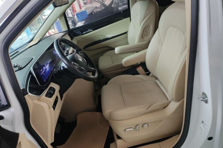 Used Buick GL8 2023 ES Lu Zun Deluxe Model
