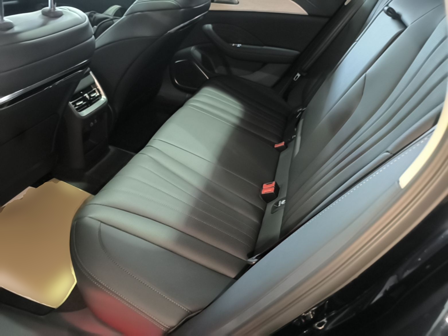 Hongqi H5 PHEV 2025 130 Super Hybrid Version — снимка 20