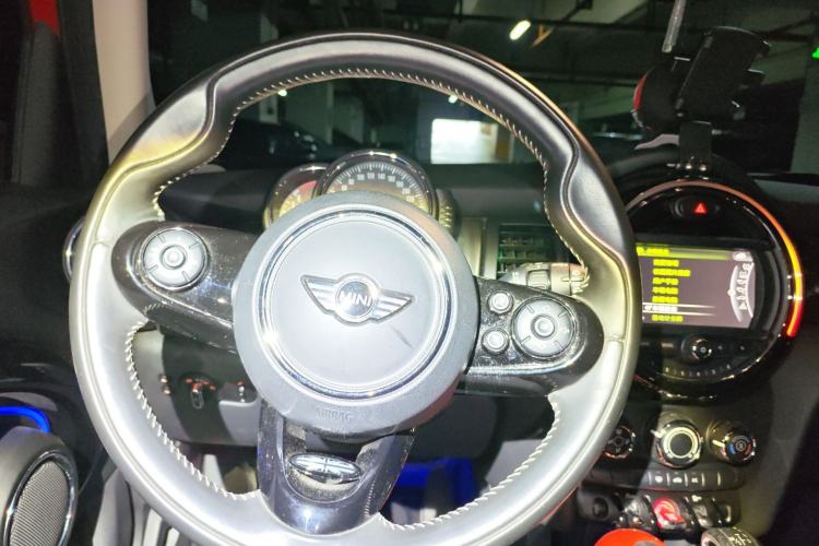 Used MINI 2016 1.5T COOPER Performance Edition 5-door version Steering Wheel