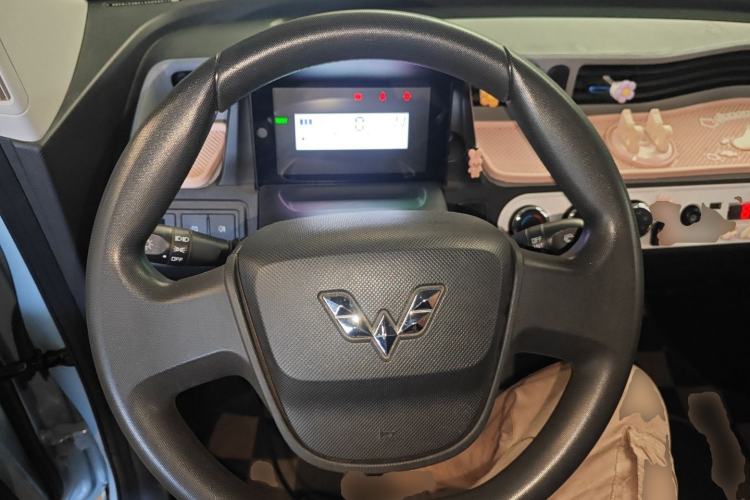 Used Wuling Hongguang MINIEV 2022 Easy Version Lithium Iron Phosphate Steering Wheel