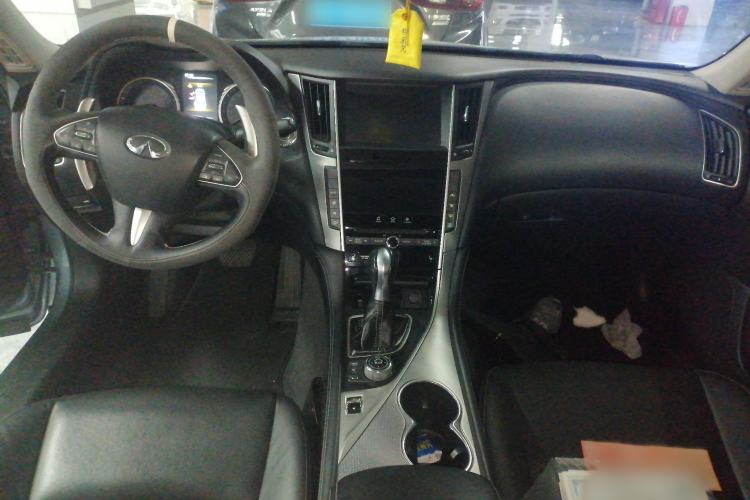 Used Infiniti Q50 2014 3.7L Luxury Edition Interior 1