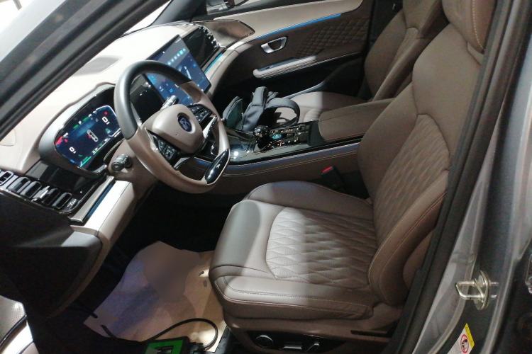 Used BYD Han 2023 EV Champion Edition 605KM Front-Drive Premium Model
