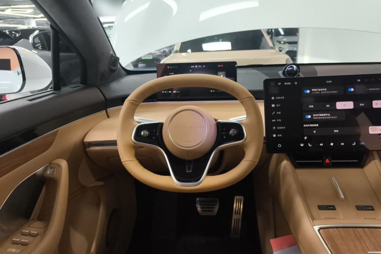 Used Hima Luxeed R7 2024 Pure Electric 667km Pro Steering Wheel