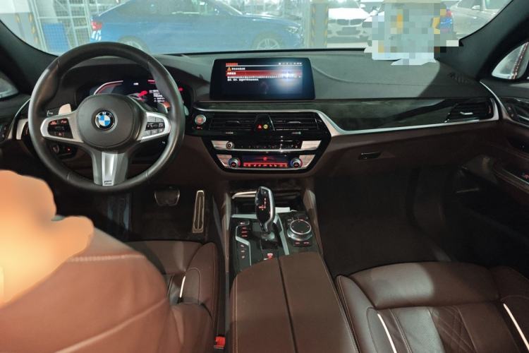 Used BMW 6 Series GT 2020 630i M Sport Touring Edition Center Console