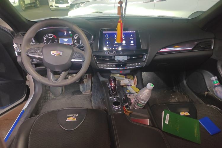 Used Cadillac CT5 2020 28T Tech Edition Center Console