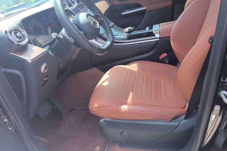 Used Mercedes-Benz GLC 2024 GLC 300 L 4MATIC Dynamic Edition 5-seater
