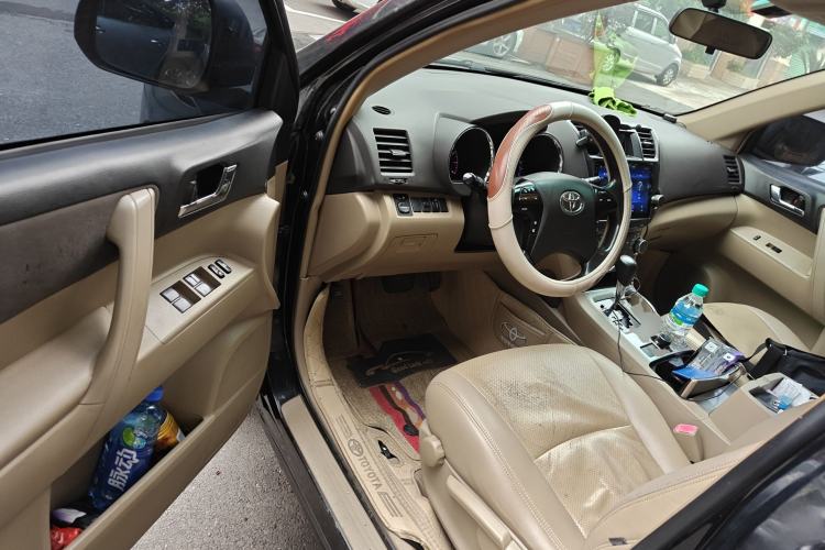 Used Toyota Highlander 2012 2.7L Two-Wheel Drive 7-Seater Elite Edition
