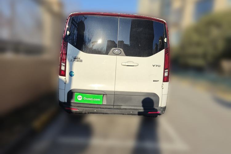 Used SAIC MAXUS Xintu V70 2023 2.0T Elite Edition Manual Transmission Short Wheelbase Low Roof 5/6 Seats (125 hp)