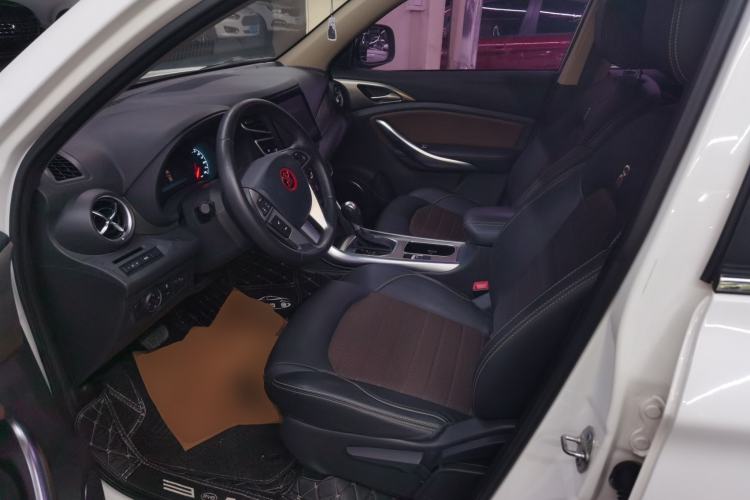 Used BYD Song 2017 Gaishe Upgrade Edition 1.5TID Automatic Comfort Model Left Front Seat