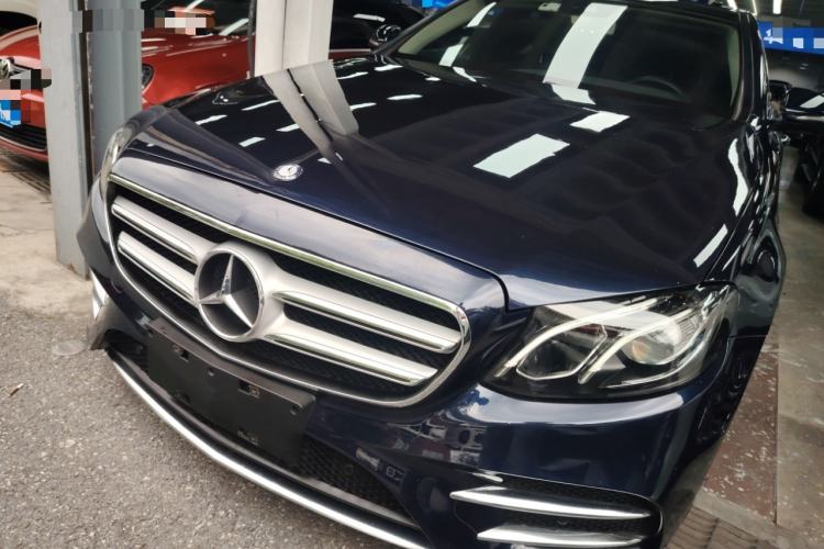 Used Mercedes-Benz E-Class 2016 E 300 L Sporty and Stylish Model