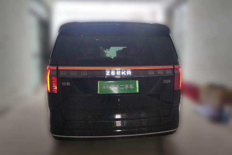 Used Zeekr 009 2024 Six-Seat Executive Version 4WD 108 kWh
