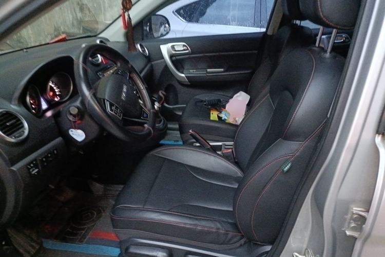 Used Haval H6 2016 Upgraded Model 1.5T Manual Two-Wheel Drive Elite Version
