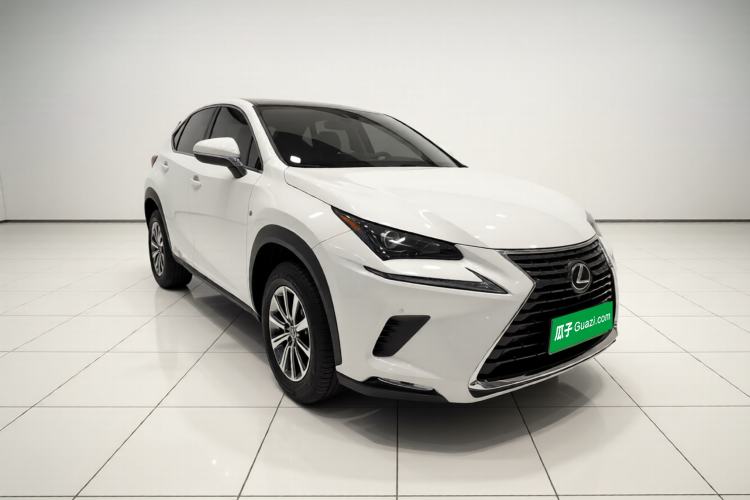 Used Lexus NX 2020 200 Front-Wheel Drive Vmotion Edition China VI Standard Exterior 2