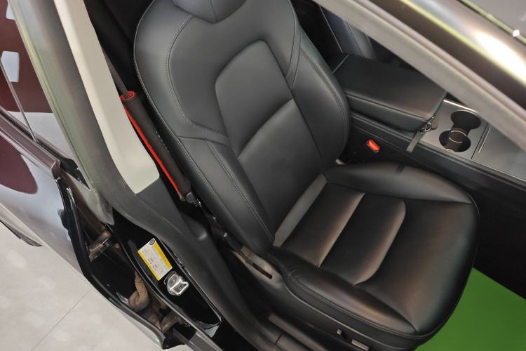 Used Tesla Model Y 2021 Standard Range Rear-Wheel Drive Version