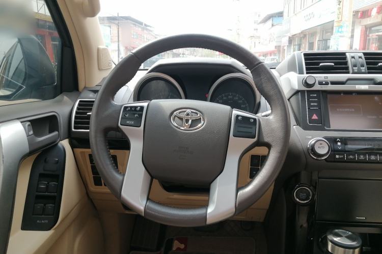 Used Toyota Prado 2016 2.7L Automatic Luxury Edition
