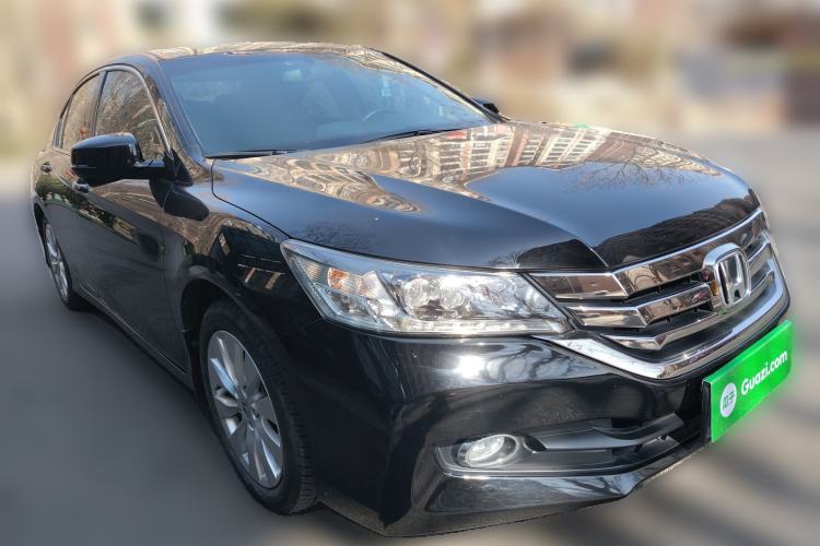 Used Honda Accord 2015 2.4L EX Luxury Edition Front Right 45 Deg