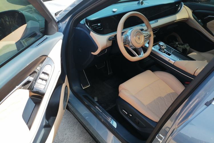 Used VOYAH FREE 2021 Four-Wheel Drive Standard All-Electric Exclusive Luxury Package
