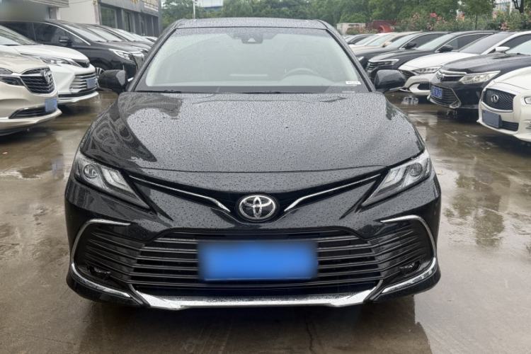 Used Toyota Camry 2023 2.0G Luxury Edition
