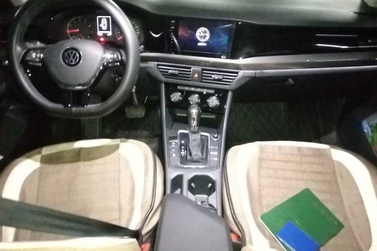 Used Volkswagen Bora 2021 1.5L Automatic Comfort Smart Connect Edition Center Console