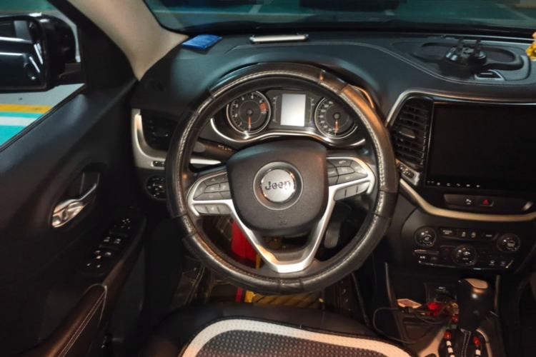 Used Jeep Cherokee 2016 2.4L Leading Edition