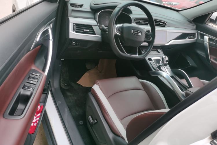 Used Geely Auto Emgrand X7 Sport 2022 1.8TD DCT Zhiya Trim Driver Seat