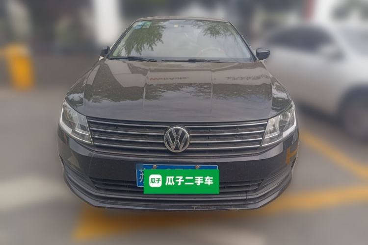 Used Volkswagen Lavida 2015 1.6L Manual Fashion Edition Front