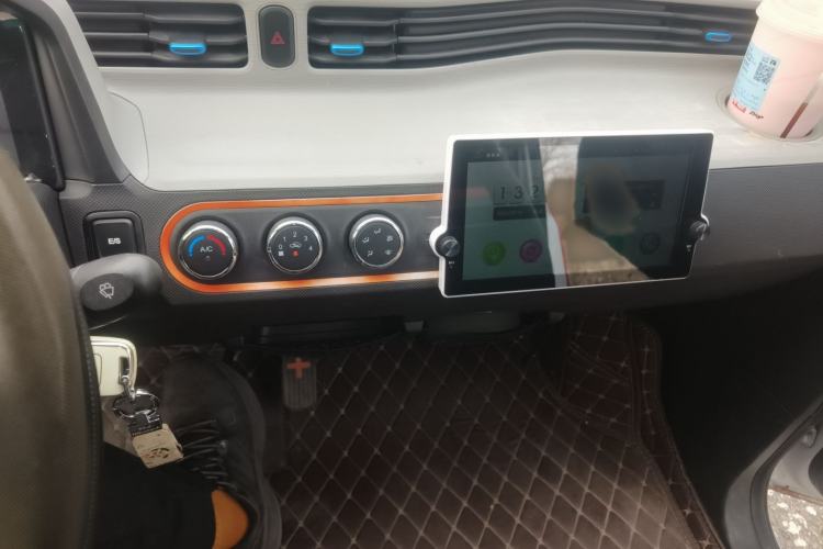Used Wuling Hongguang MINIEV 2020 Freedom Version Lithium Iron Phosphate Audio And AC Panel