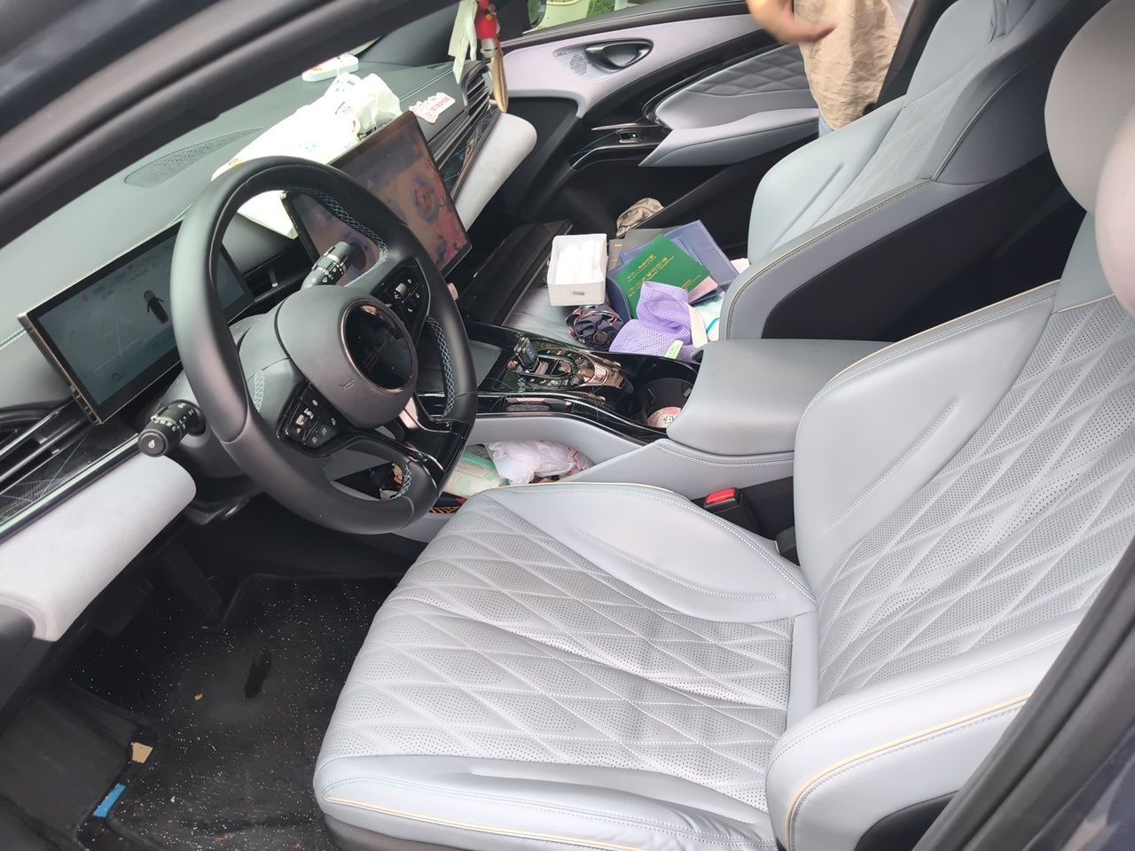 BYD Seal 2022 550 km Standard Range Rear-Wheel Drive Prestige Version — снимка 15
