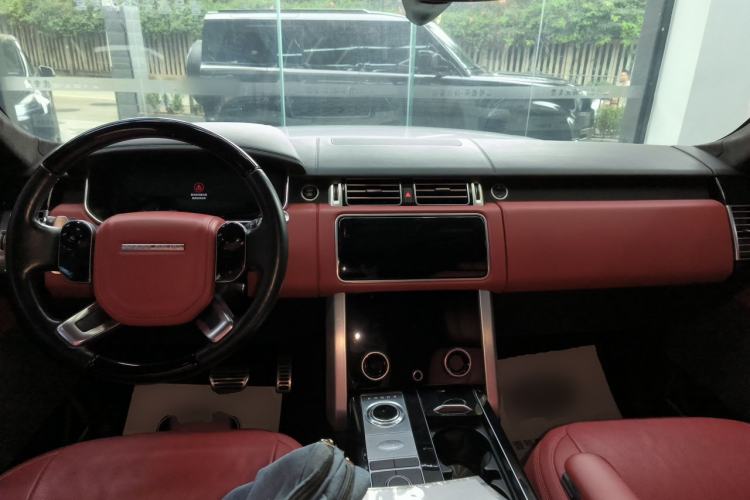 Used Land Rover Range 2022 3.0 L6 400 PS Prestige Extended Version

