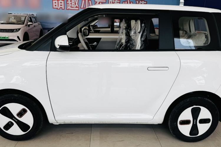 Used CHANGAN NEVO Lumin 2026 Model Treasure Edition 205km Passionate Beige Ningde Exterior 4