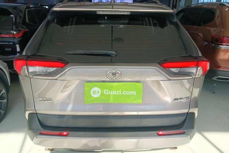 Used Toyota RAV4 2022 2.0L CVT Two-Wheel Drive Fashion Edition
