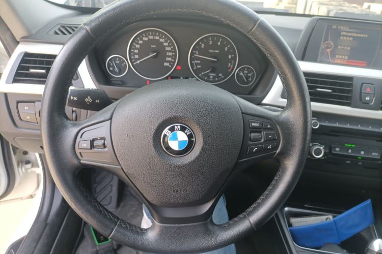 Used BMW 3 Series 2015 316Li Fashion Model
