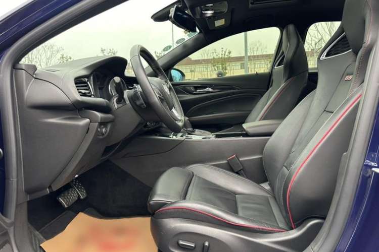 Used Buick Regal 2017 GS 28T Luxury Model
