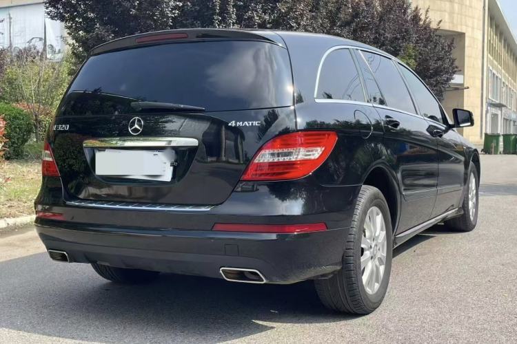 Used Mercedes-Benz R-Class 2017 R 320 4MATIC Business Edition Prestige Model
