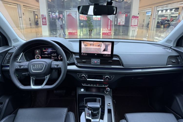 Used Audi Q5L 2022 45T Luxury Dynamic Model Interior 1