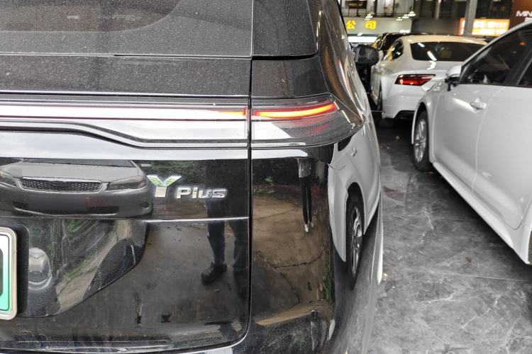 Used AION Y 2023 Plus 510 Smart Edition