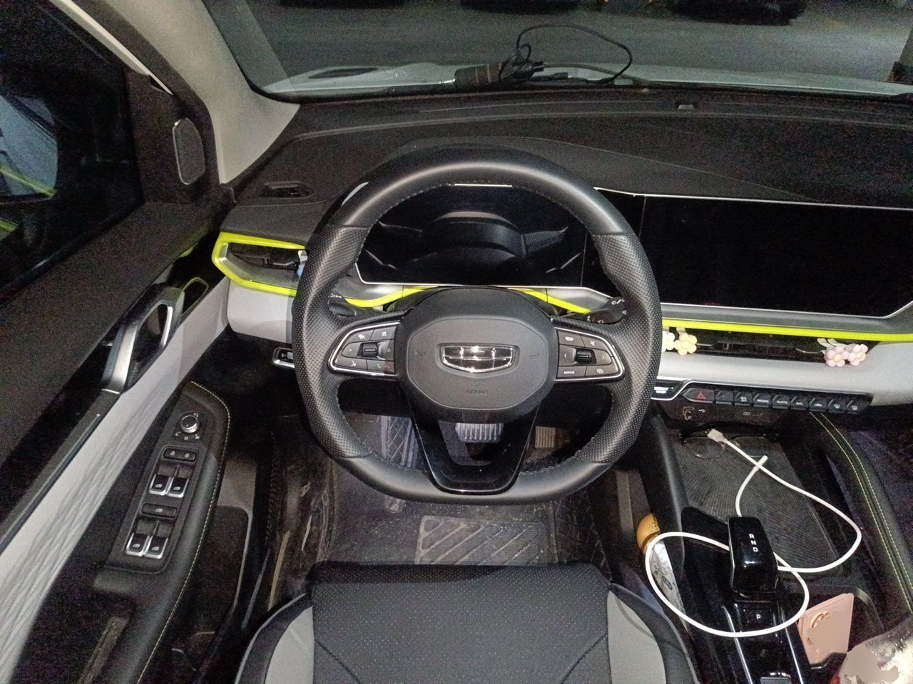 Geely Auto Coolray 2022 Bin Yue COOL 1.5TD DCT Ignite Edition — снимка 10