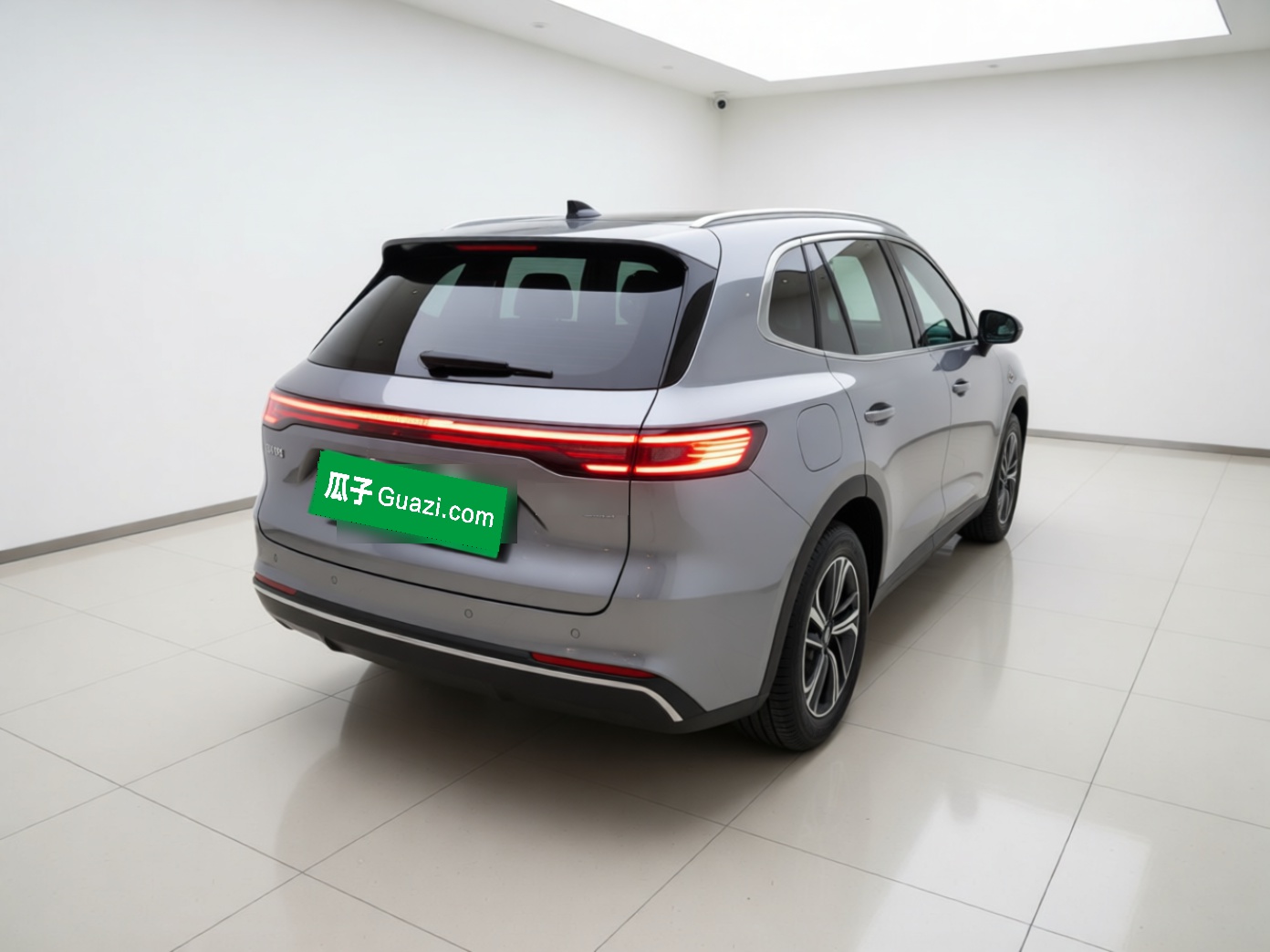 Geely Galaxy Xingjian 7 EM-i 2025 120km Exploration+ Version — снимка 4