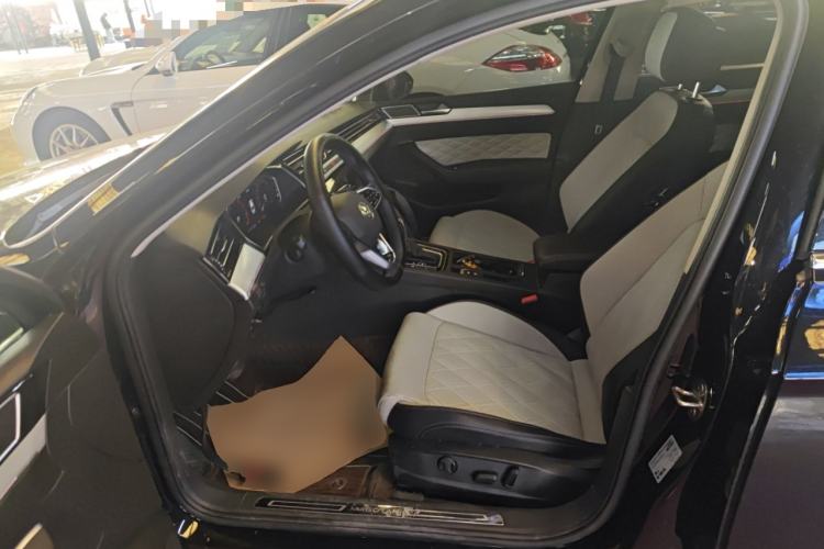 Used Volkswagen Magotan 2023 2 Million Units Commemorative Edition 330TSI DSG Luxury Version