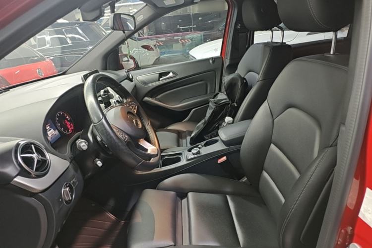 Used Mercedes-Benz B-Class 2017 B 200 Sport Edition Left Front Seat